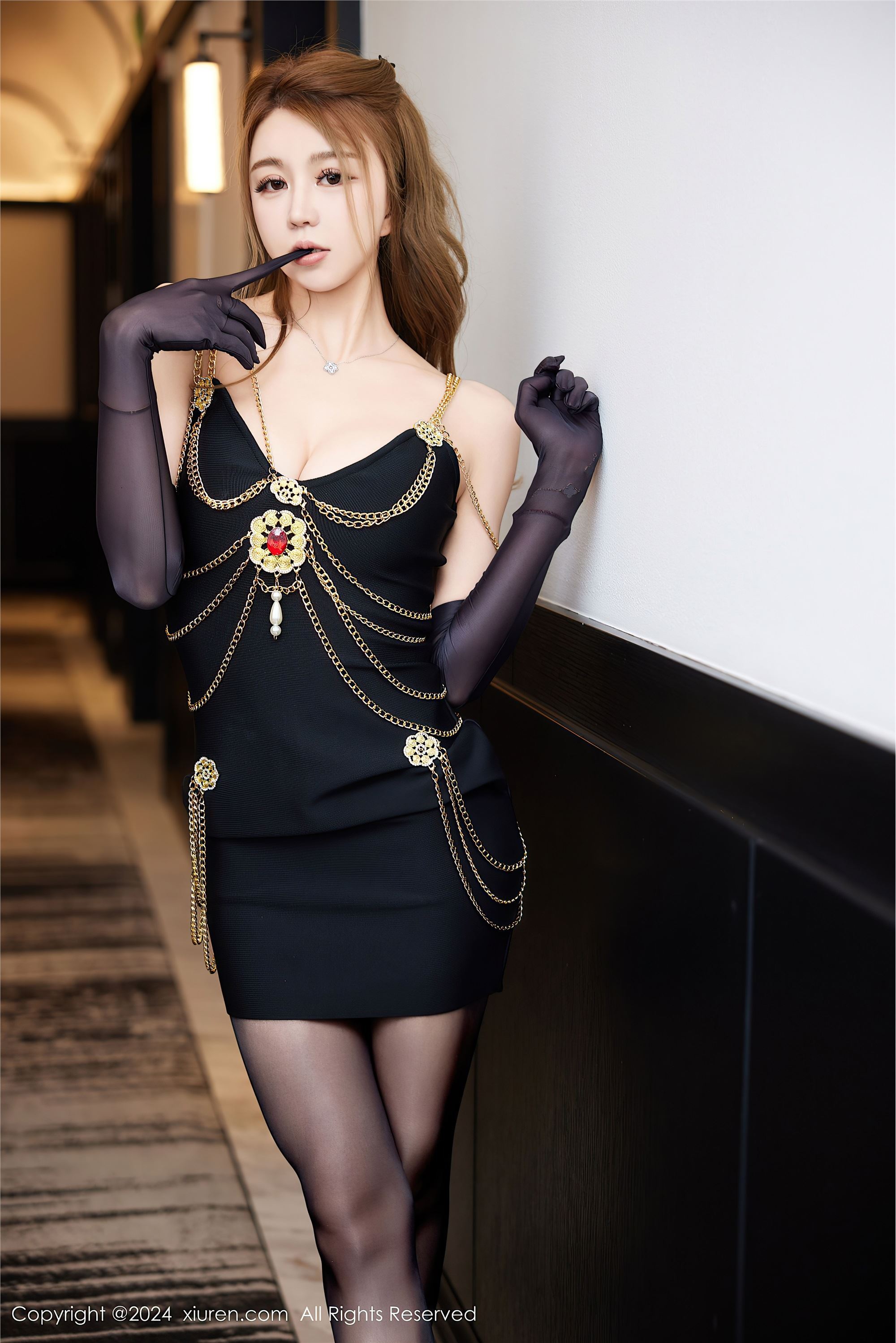 Xiuren秀人网 2024.08.05 NO.8968 Zoe柚柚